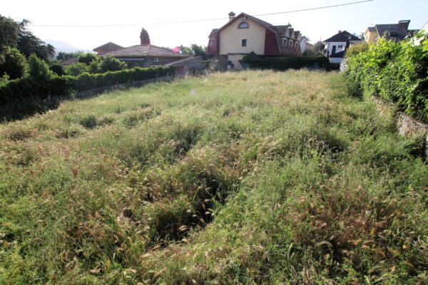 Parcela de terreno de 800 m² en La Navata-Galapagar. 250.000€ - Imagen 2